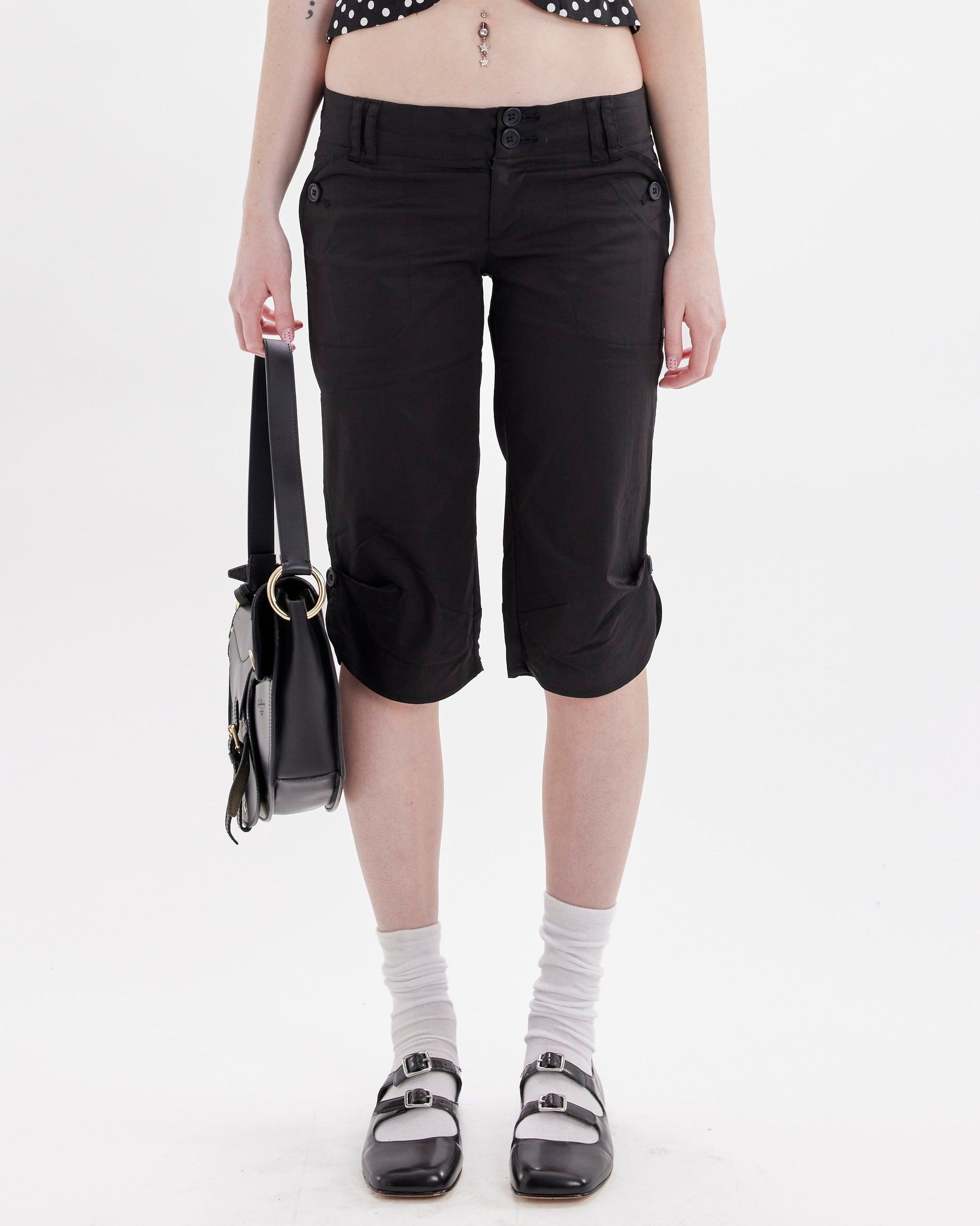Button Hem Capri - Black