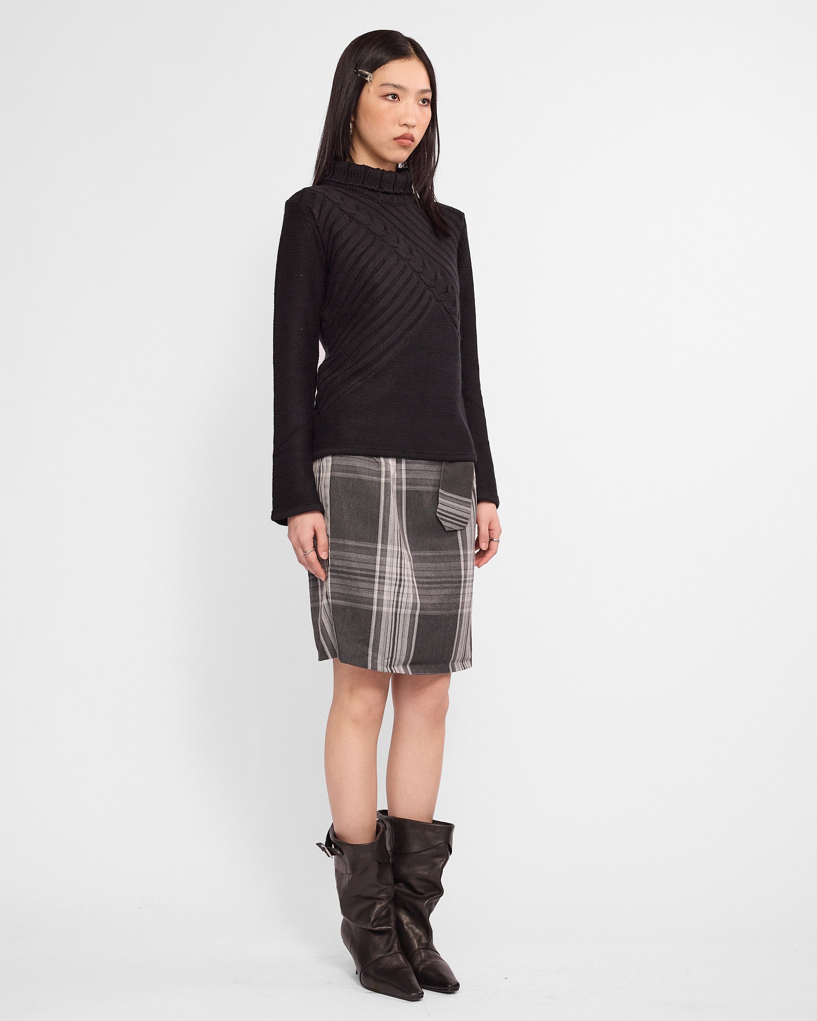 Flare Sleeve Turtle Neck Knit Sweater - Black