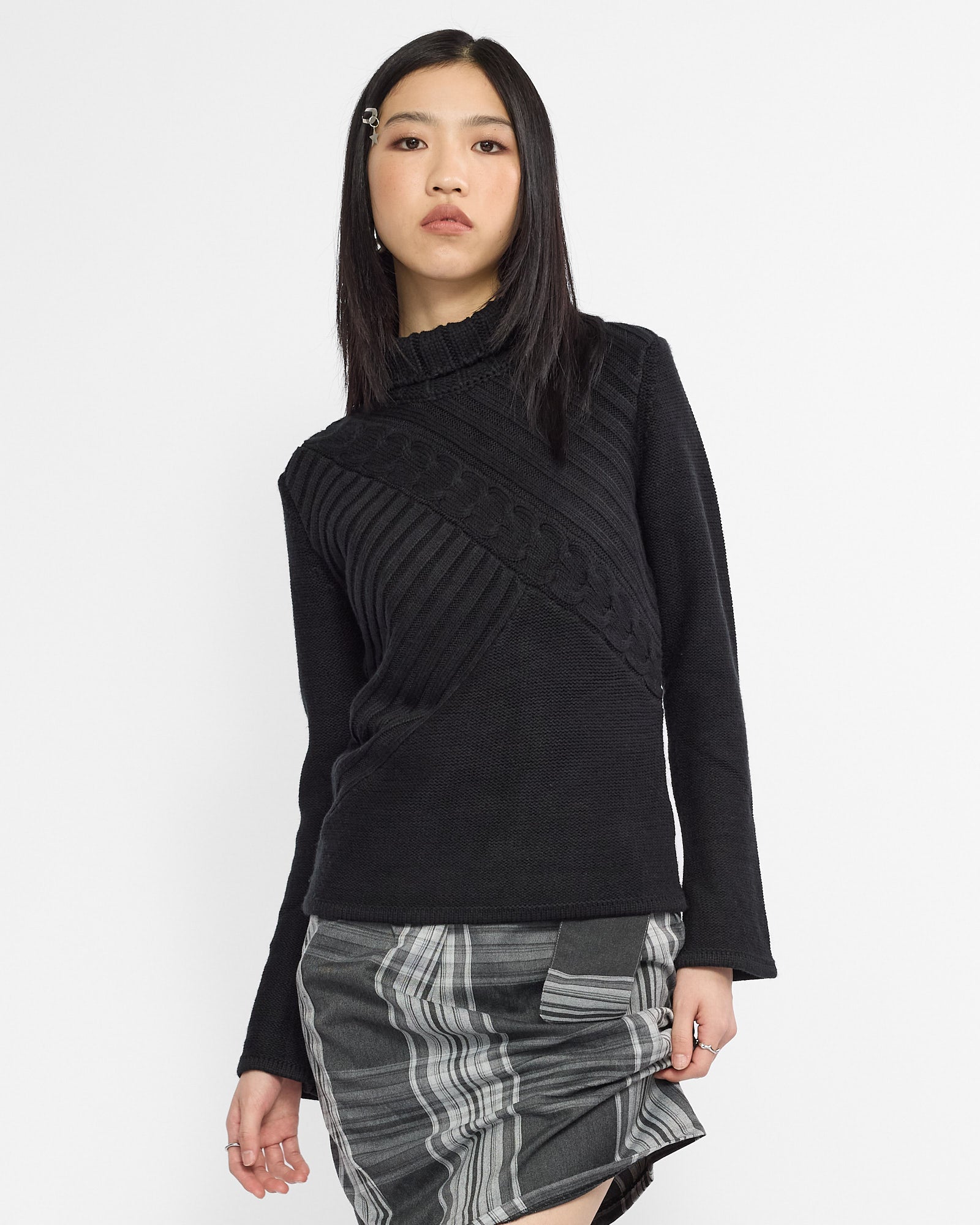 Flare Sleeve Turtle Neck Knit Sweater - Black