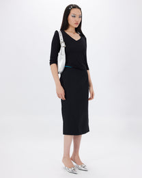 Stretch Contrast V-Neck
