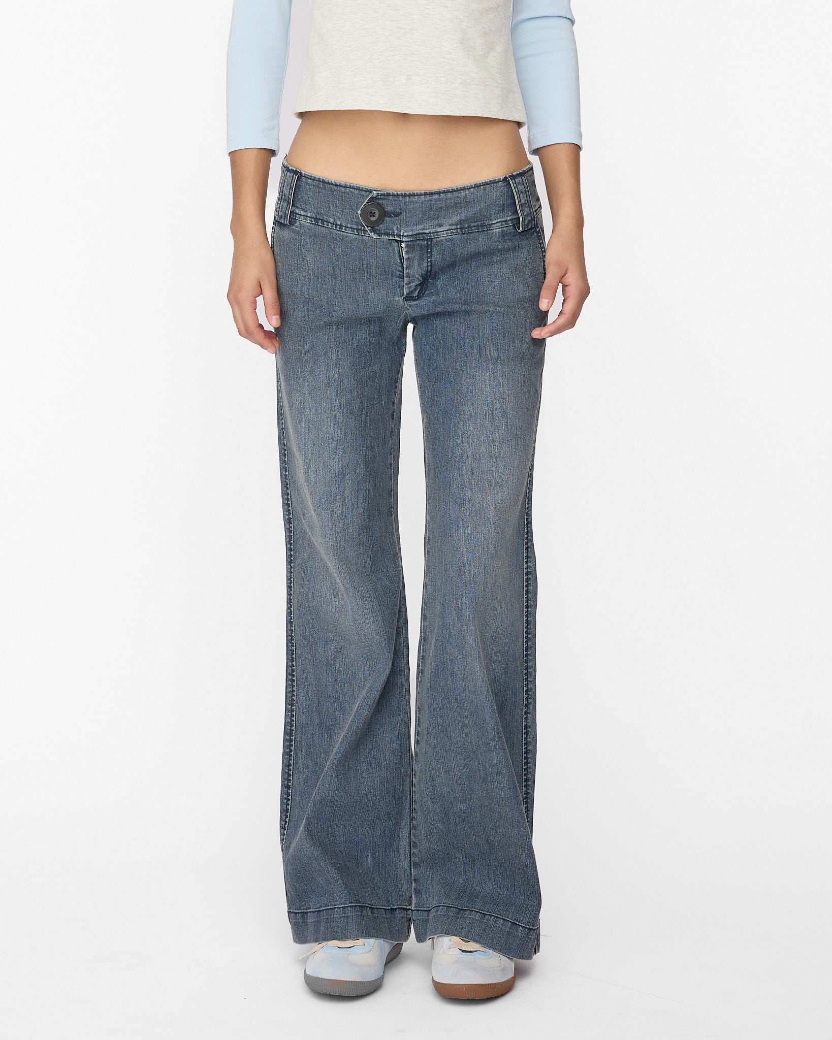Straight Leg Lightweight Jeans - Classic Vintage Denim