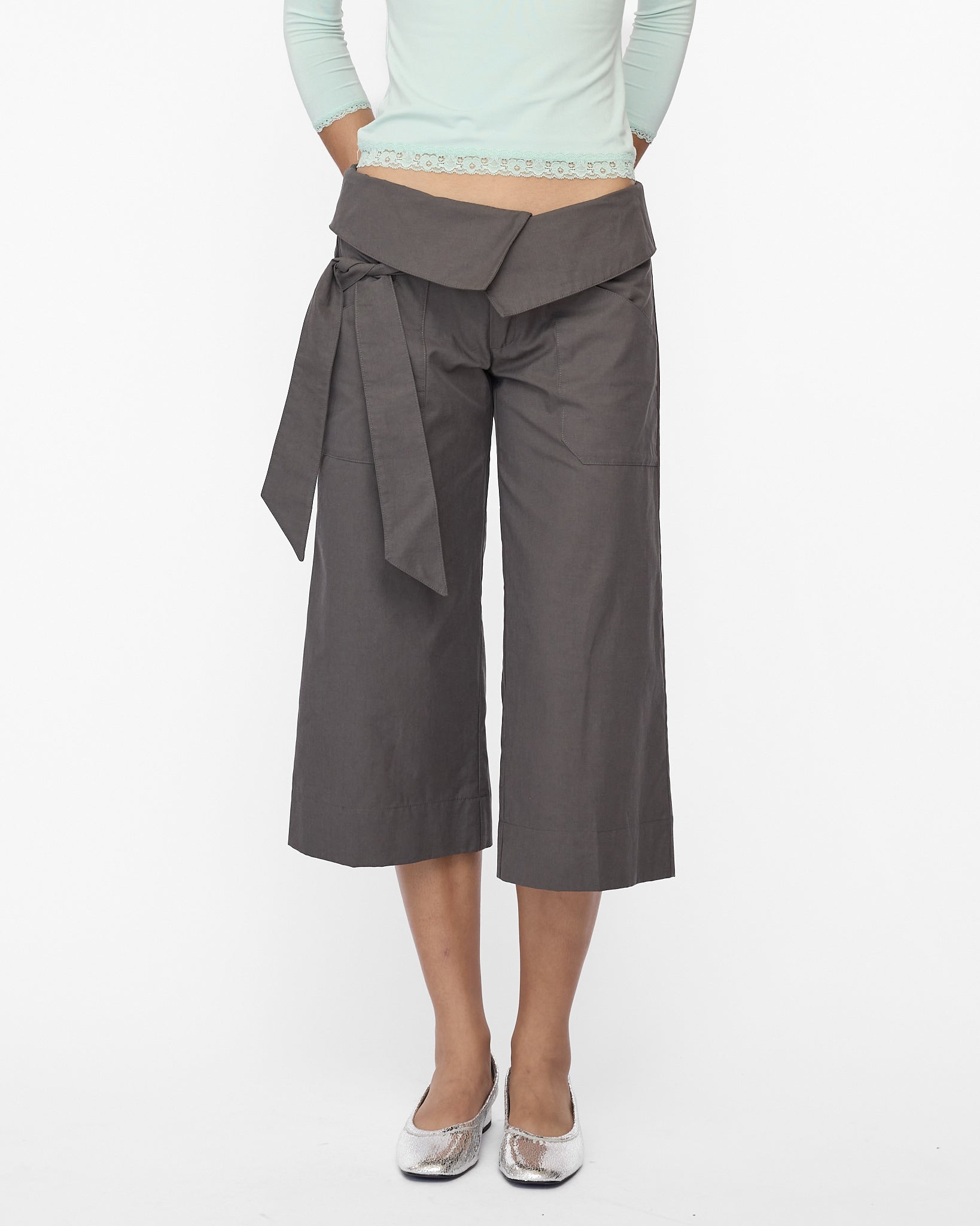 [PRE-ORDER] Fisherman Capri - Charcoal